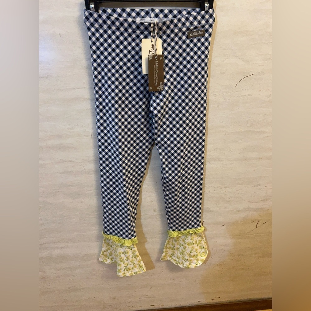 NWT- Matilda Jane (Enchanted Garden) Inner
Artist Mixed-Print Gingham
Leggings